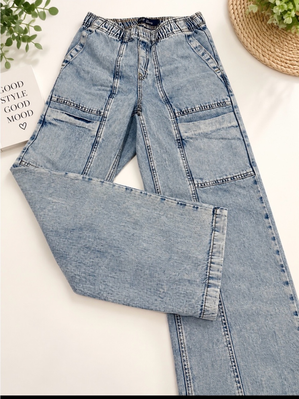 GAP Light Wash Wide Leg Jeans with Paneled Seams